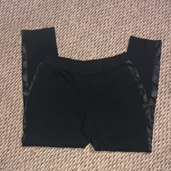 Denim&Co Pants - Denim & Co Leggings with Pleather Lines on Side Size 12